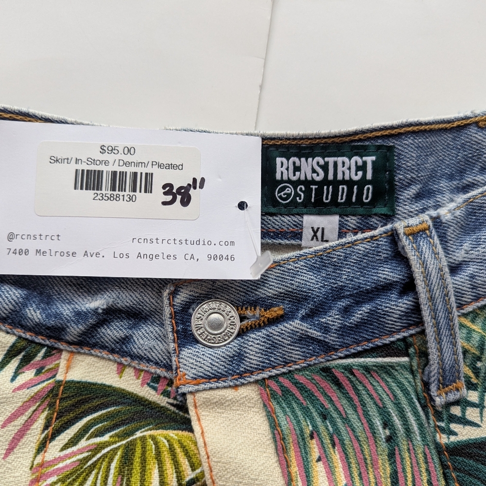 RCNSTRCT Mini Skirt Sz XL Denim Pleated Multicolor NWT - Picture 4 of 4